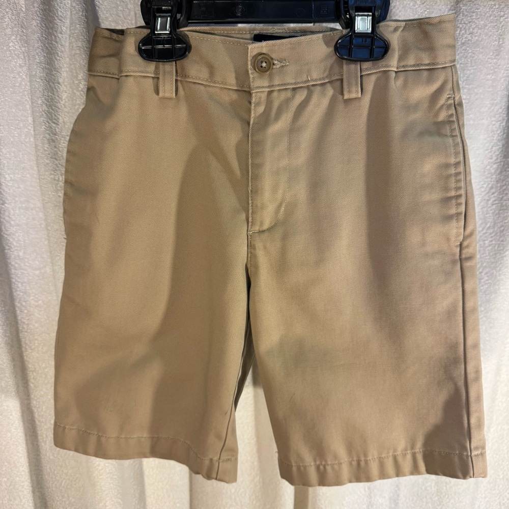 Lands' End Boys Flat Front Tan Shorts. Great For Uniform